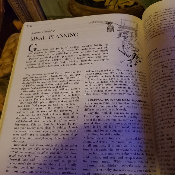 Hard Cover The Canadian Family Cookbook Illustrated 1981 - Picture 5 of 7